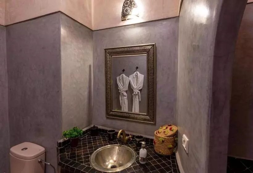 اتاق لوکس با تخت بزرگ, Les Sources Berbères Riad & Spa