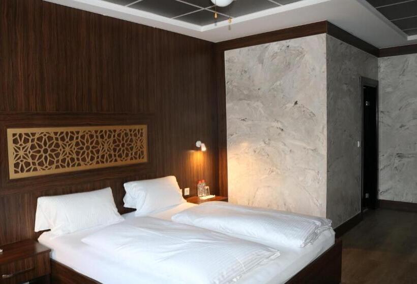 Номер Стандарт, Louis Hotels