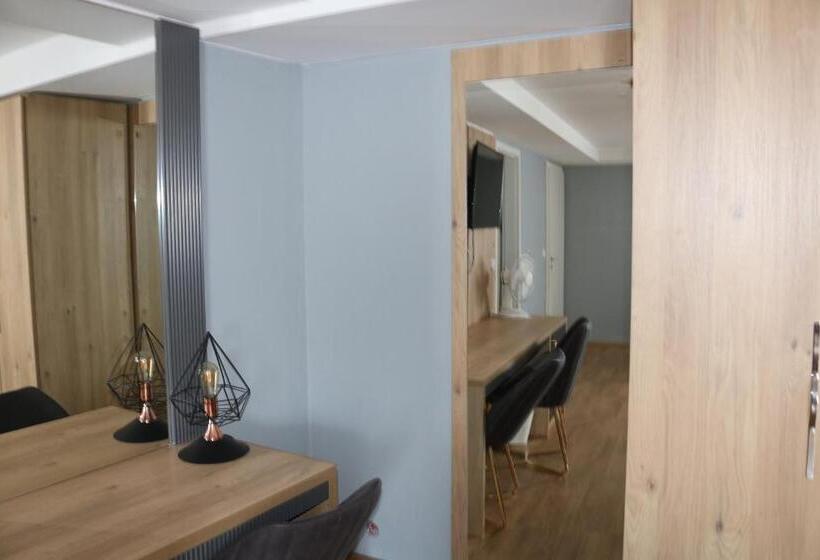 Номер Стандарт, Louis Hotels