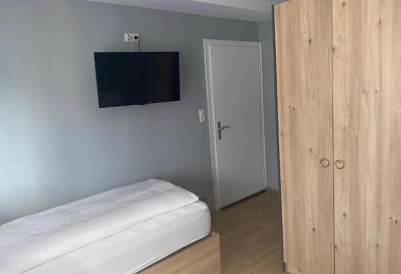 Номер Стандарт Индивидуальный, Louis Hotels