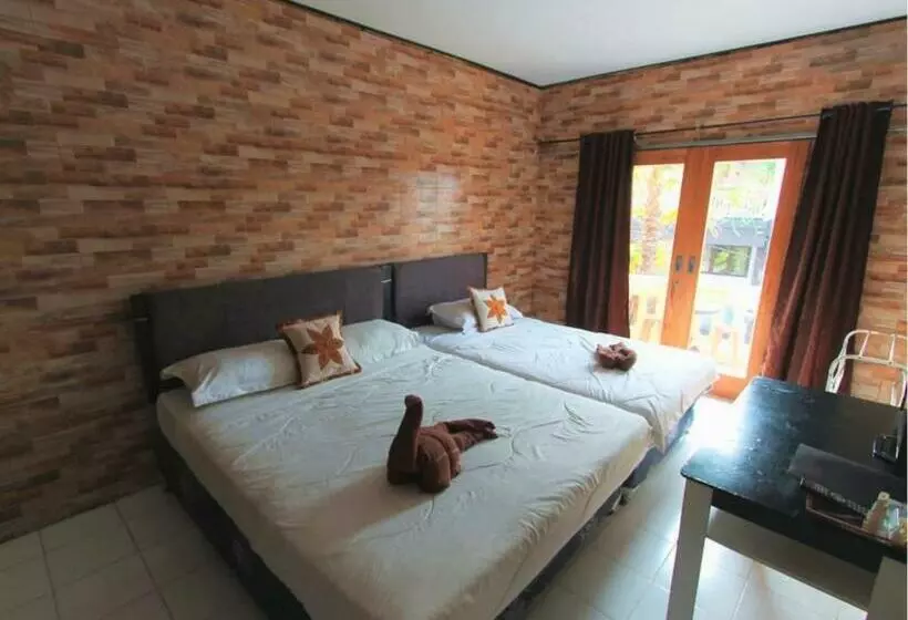 バルコニー付きスタンダードトリプルルーム, Clamonic House Nusa Dua