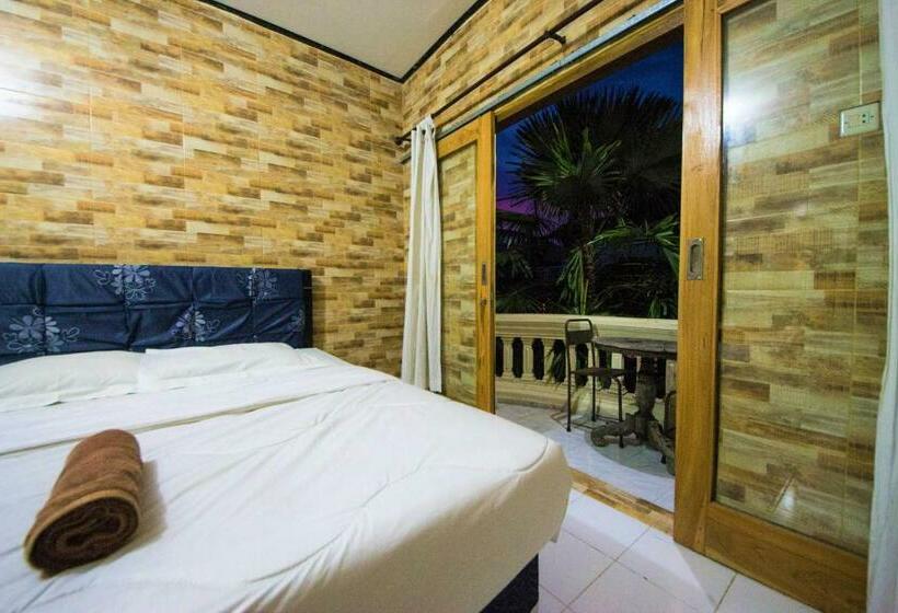스탠다드 트리플 발코니 룸, Clamonic House Nusa Dua