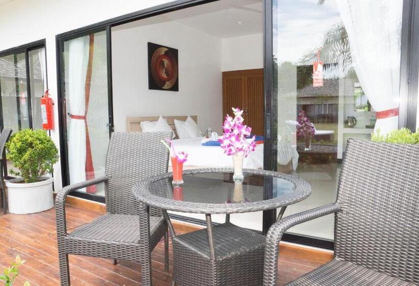 غرفة كومفورت, The Reef Resort