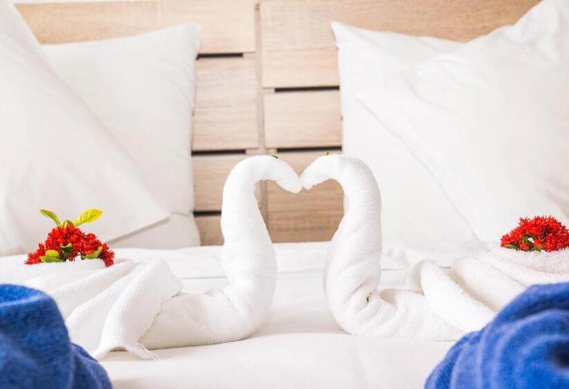 غرفة كومفورت, The Reef Resort