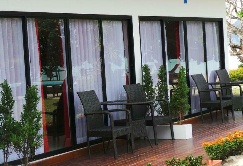 غرفة كومفورت, The Reef Resort