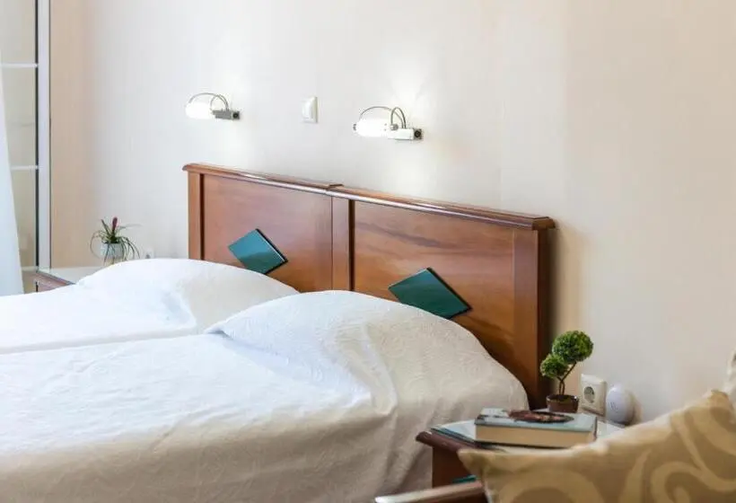 آپارتمان 1 خوابه با چشمانداز دریا, Rouchotas Apartments