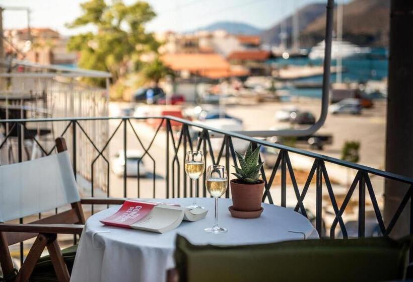 침실 1개 바다 전망 아파트, Rouchotas Apartments