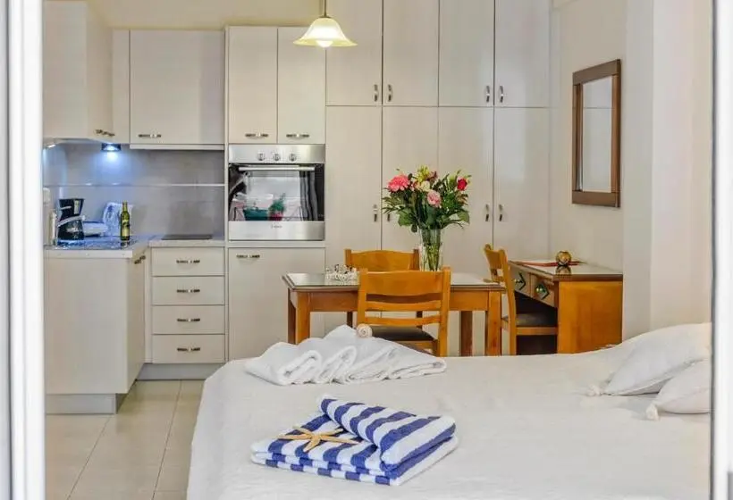 آپارتمان 1 خوابه با چشمانداز باغ, Rouchotas Apartments