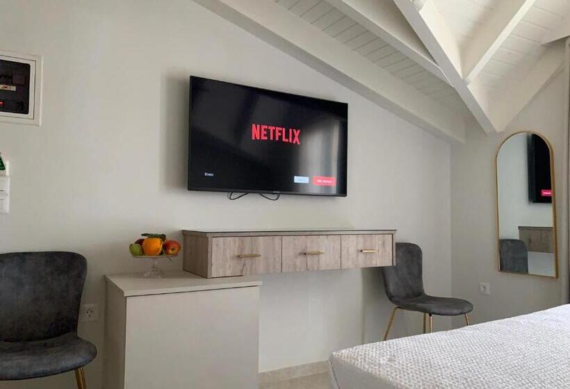 침실 1개 테라스 아파트, Rouchotas Apartments