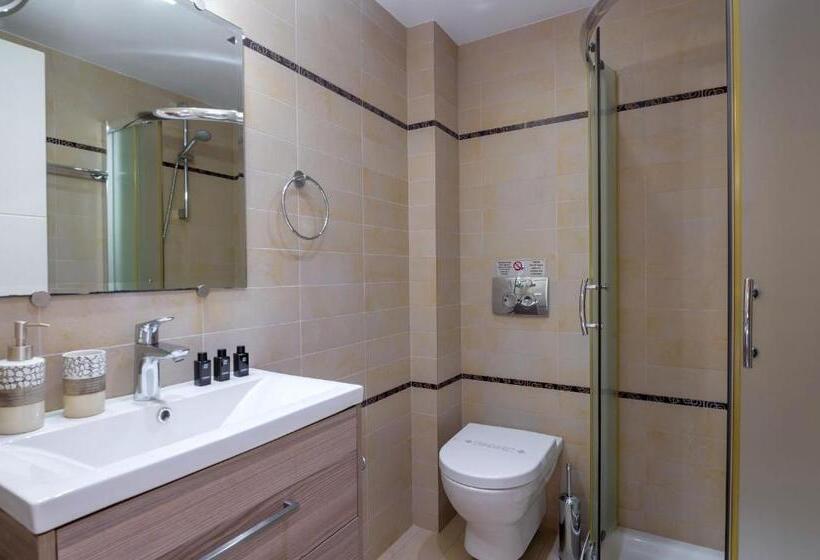 침실 1개 발코니 아파트, Rouchotas Apartments