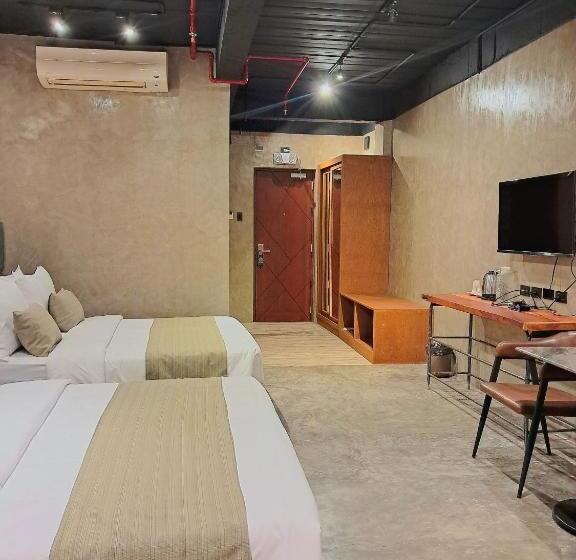 חדר דלוקס, Aqua Frontier Hotel And Restaurant