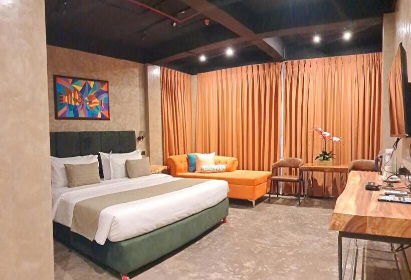 חדר סופריור עם מיטת קינג, Aqua Frontier Hotel And Restaurant