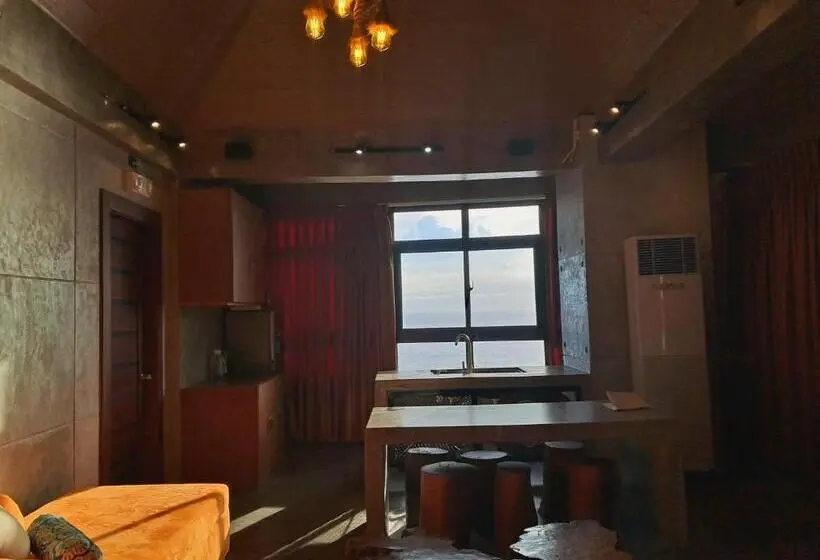 オーシャンビュースイート, Aqua Frontier Hotel And Restaurant