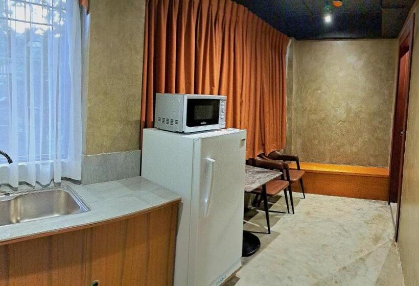 Семейный Номер Deluxe, Aqua Frontier Hotel And Restaurant
