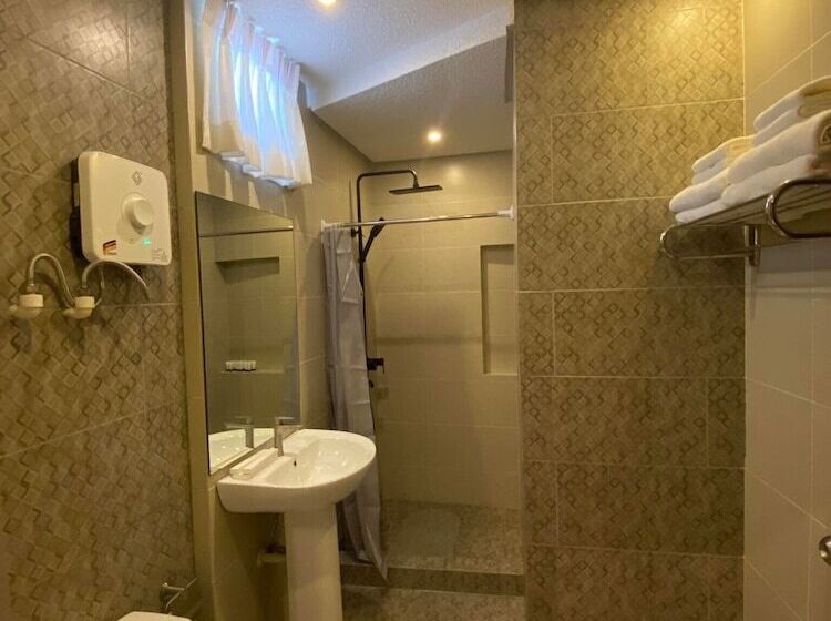 חדר דלוקס, Aqua Frontier Hotel And Restaurant