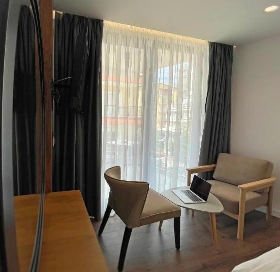 Triple Room Sea View, Dorchester