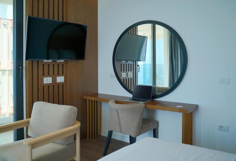 Triple Room Sea View, Dorchester