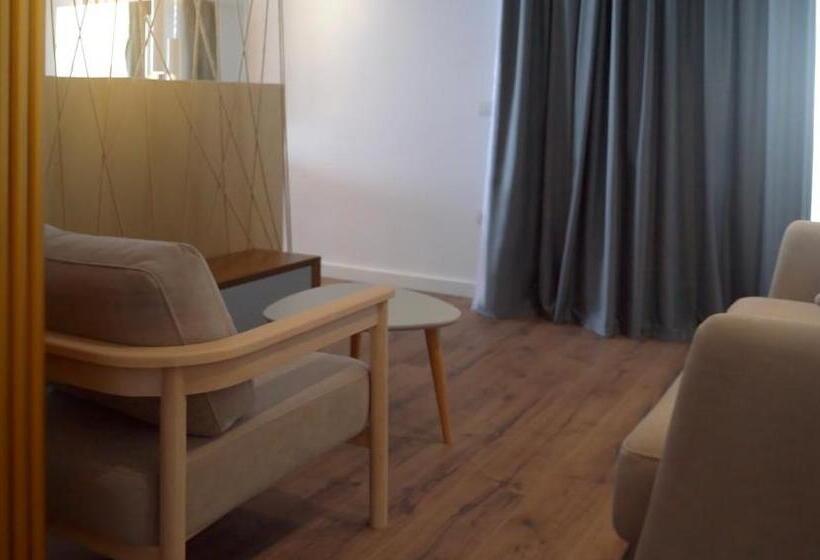 オーシャンビュースイート, Dorchester