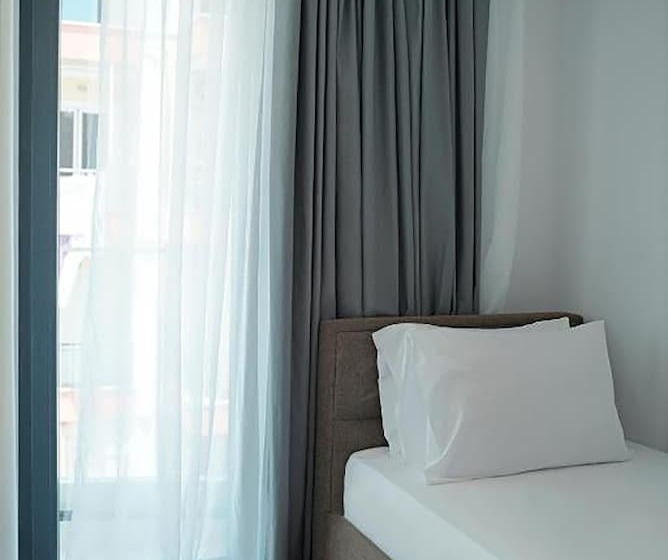 Triple Room Sea View, Dorchester