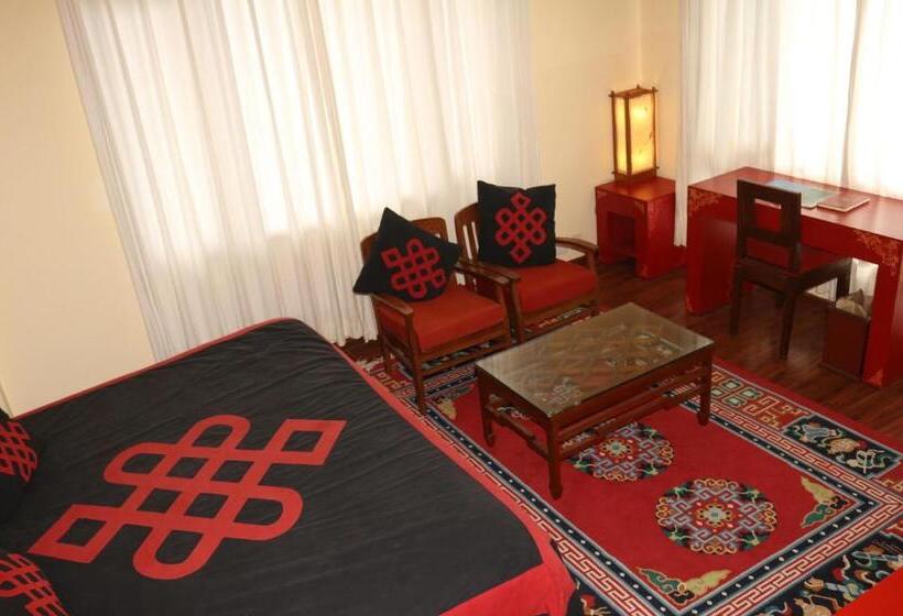 Стандартный Номер Кровать Кинг, Serkong House