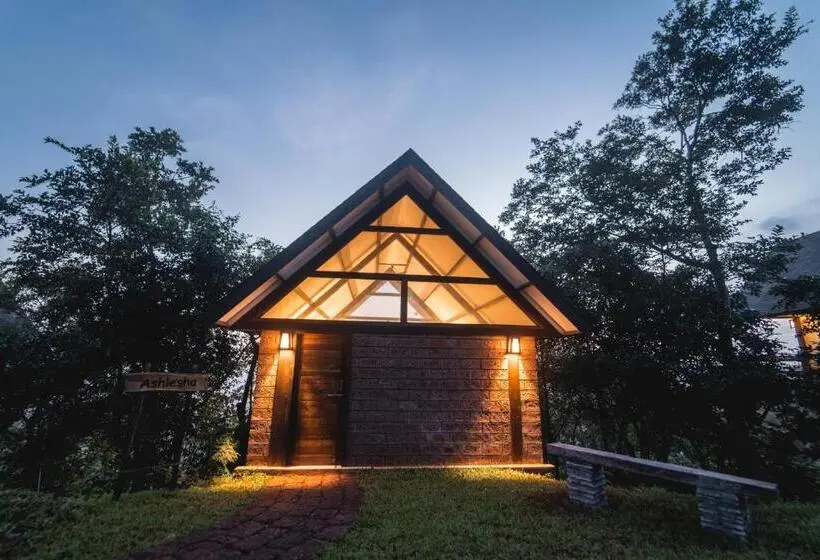 バルコニー付きデラックスルーム, Shatavari Eco Resort