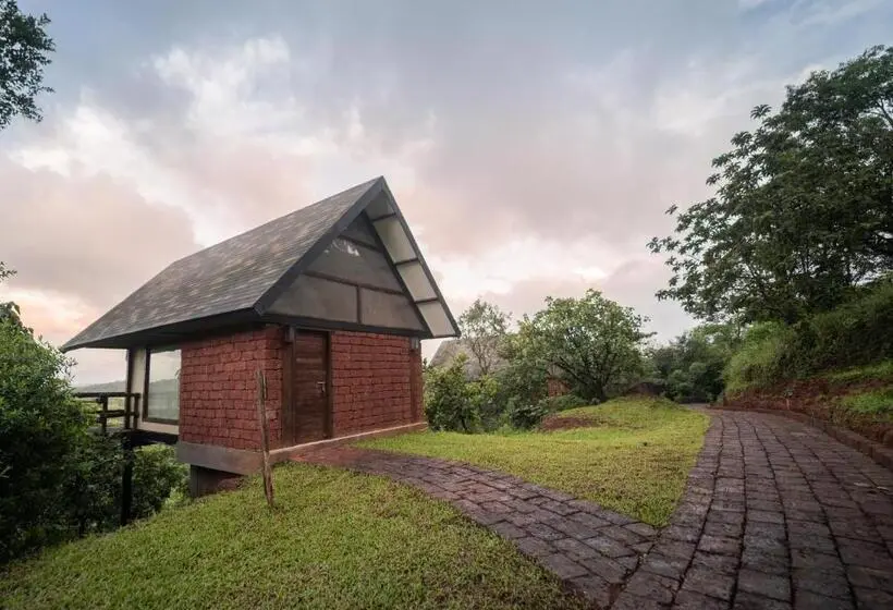 バルコニー付きデラックスルーム, Shatavari Eco Resort