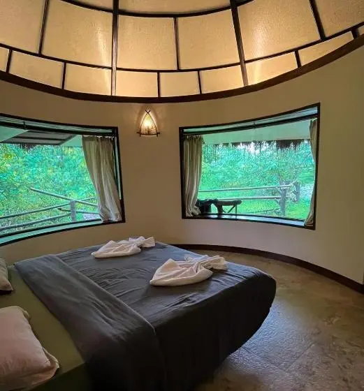 キングサイズベッドのスタンダードルーム, Shatavari Eco Resort