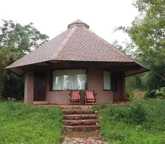 キングサイズベッドのスタンダードルーム, Shatavari Eco Resort