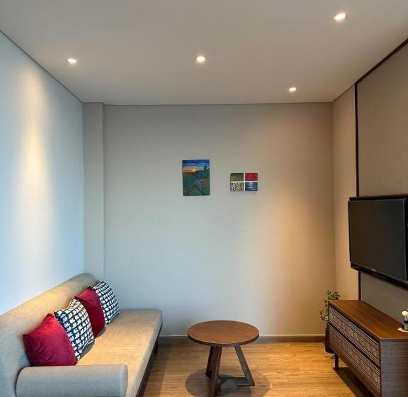 اتاق خانوادگی با چشم‌انداز دریا, Apec Mandala Mui Ne By Audile