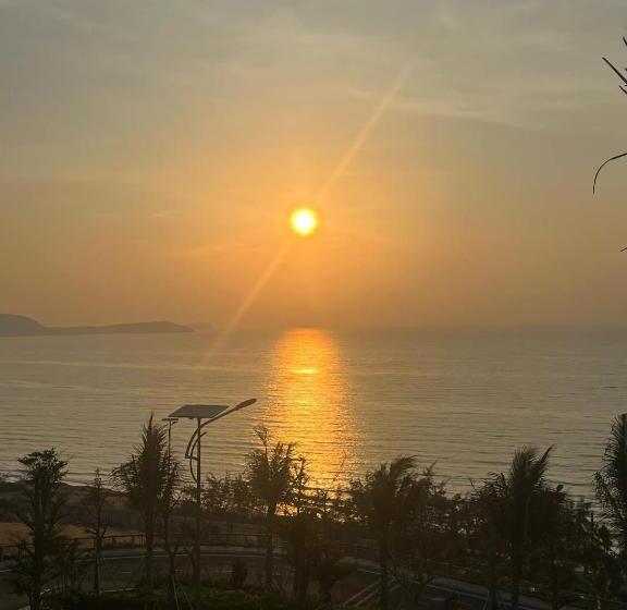 آپارتمان 1 خوابه با چشم‌انداز دریا, Apec Mandala Mui Ne By Audile