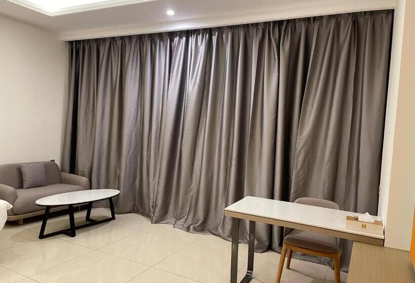 اتاق لوکس با چشمانداز دریا, Season Inn Hotel_al Hail