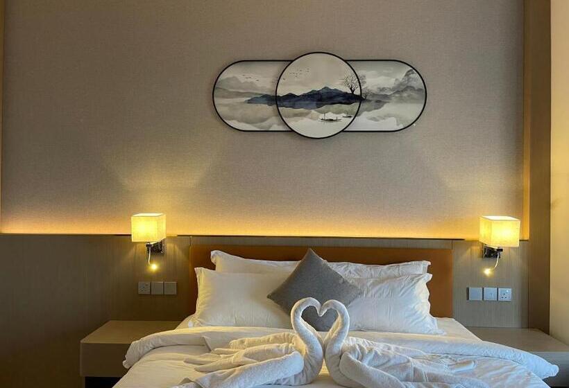 Deluxe Suite King Bed, Season Inn Hotel_al Hail