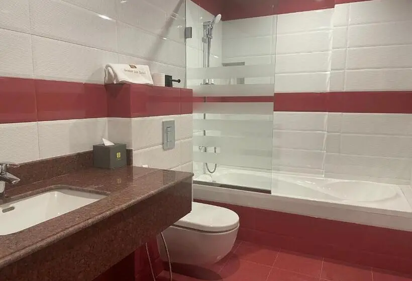 سوئیت جونیور با چشم‌انداز باغ, Season Inn Hotel_al Hail