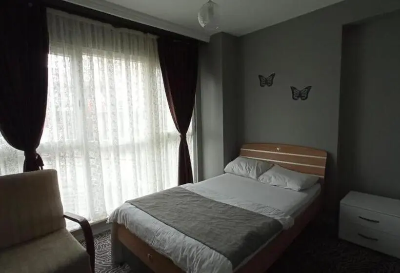 ファミリールーム, İnci̇ House