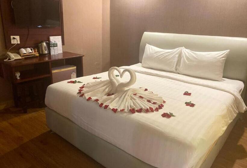 Номер Стандарт, Sinakhone Vientiane