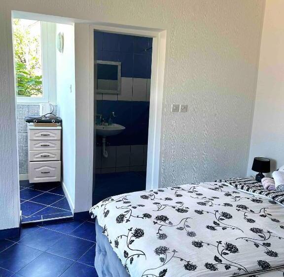 اتاق استاندارد با چشمانداز باغ, Apartments Maya