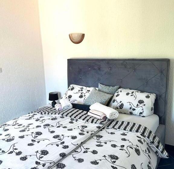 اتاق استاندارد با چشمانداز باغ, Apartments Maya