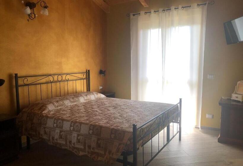 غرفة قياسية, La Rosa Rampicante