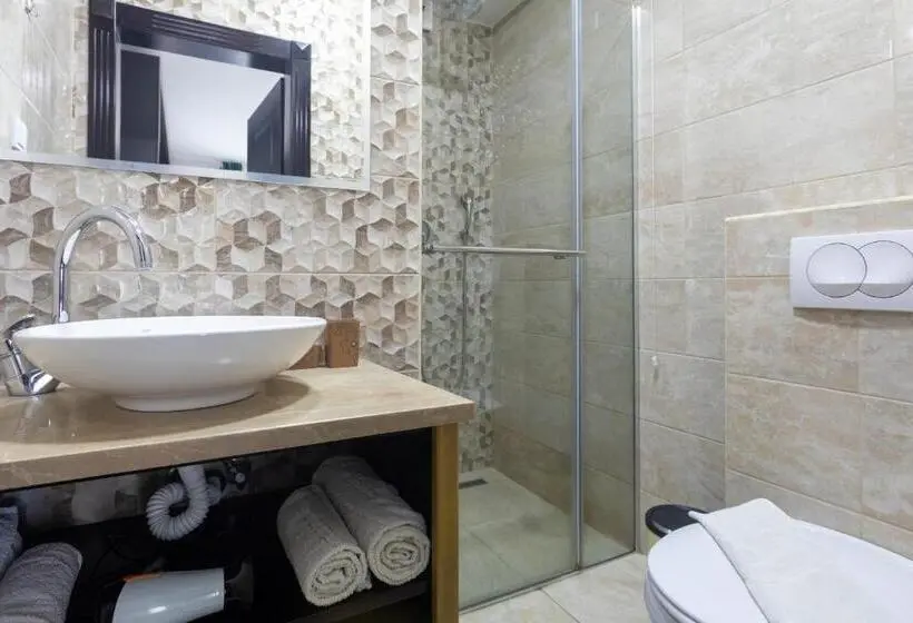 اتاق استاندارد با بالکن و چشمانداز دریا, Porta Volta Residence