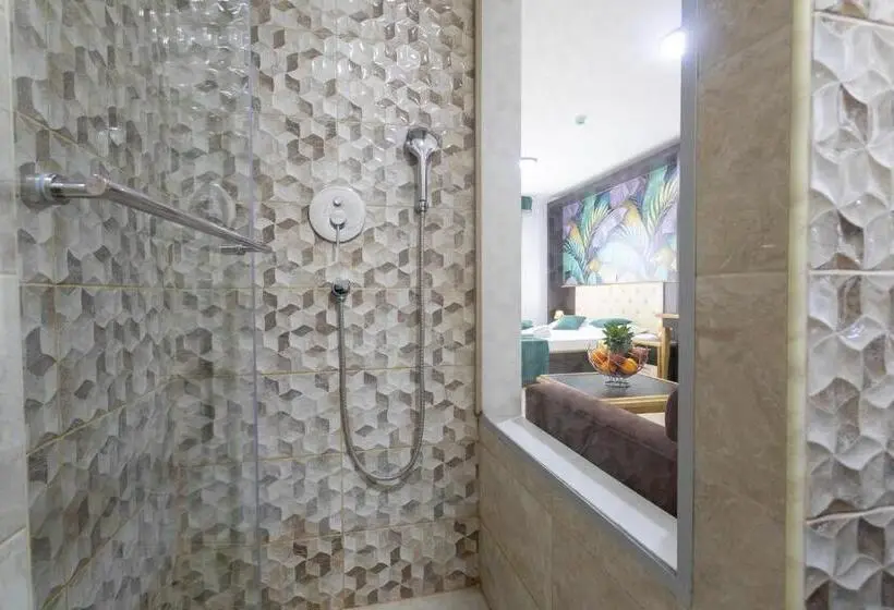 اتاق استاندارد سه تخته با بالکن, Porta Volta Residence