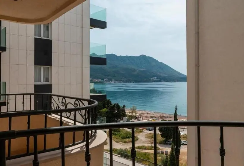 اتاق استاندارد سه تخته با بالکن, Porta Volta Residence
