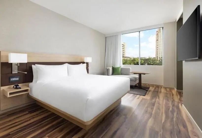 キングサイズベッド、シティビューデラックスルーム, Ac Hotel By Marriott Honolulu