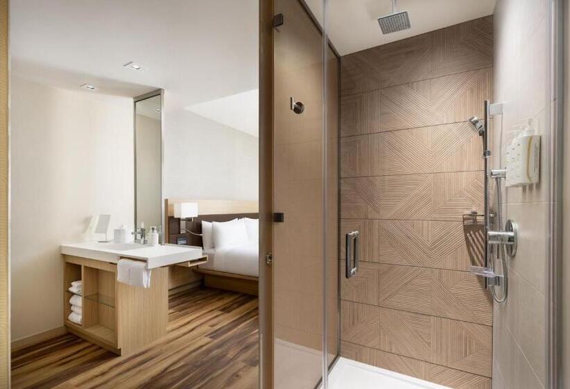 غرفة قياسية سرير كينج, Ac Hotel By Marriott Honolulu   All New