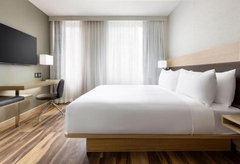 غرفة قياسية سرير كينج, Ac Hotel By Marriott Honolulu   All New