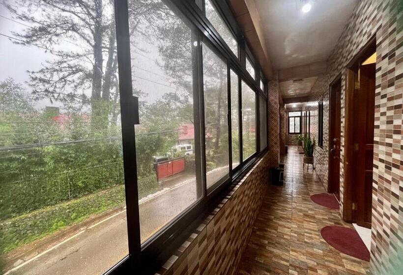 استودیو استاندارد با چشم‌انداز, The Gather Inn Room Rentals   Baguio City