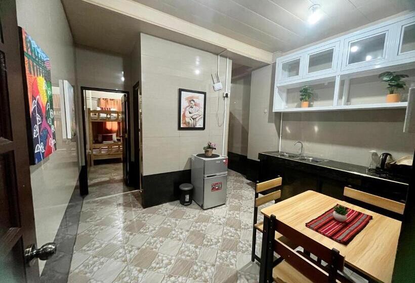 استودیو خانوادگی, The Gather Inn Room Rentals   Baguio City