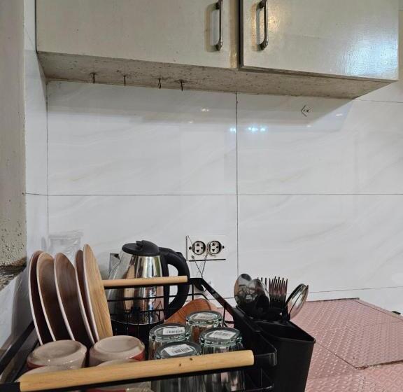 اتاق خانوادگی, The Gather Inn Room Rentals   Baguio City