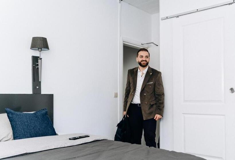 디럭스 룸, Atomihotel: Contemporary Comfort Steps From The Atomium!