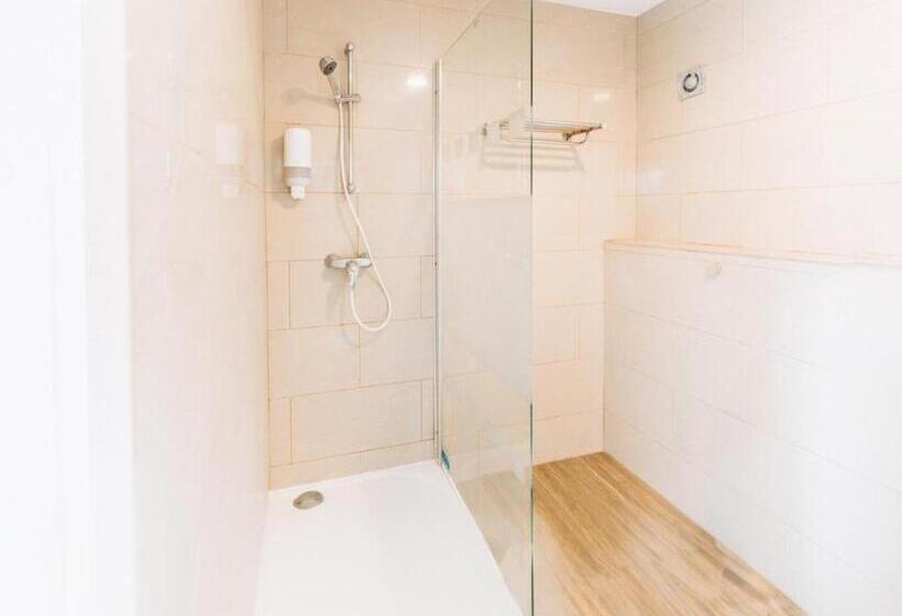 디럭스 룸, Atomihotel: Contemporary Comfort Steps From The Atomium!