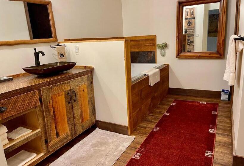 Люкс Superior, The Dogwood Inn